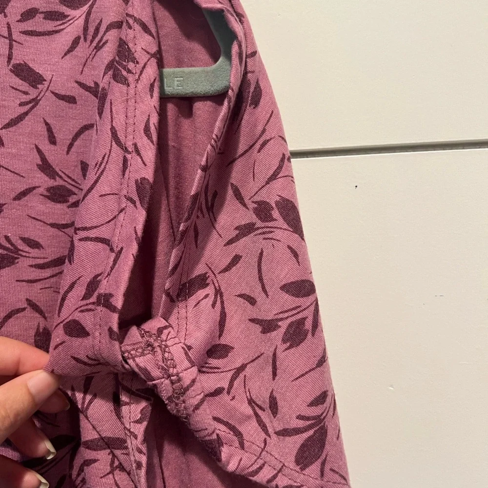 Colette Romey cold shoulder knit top. - Picture 3 of 4